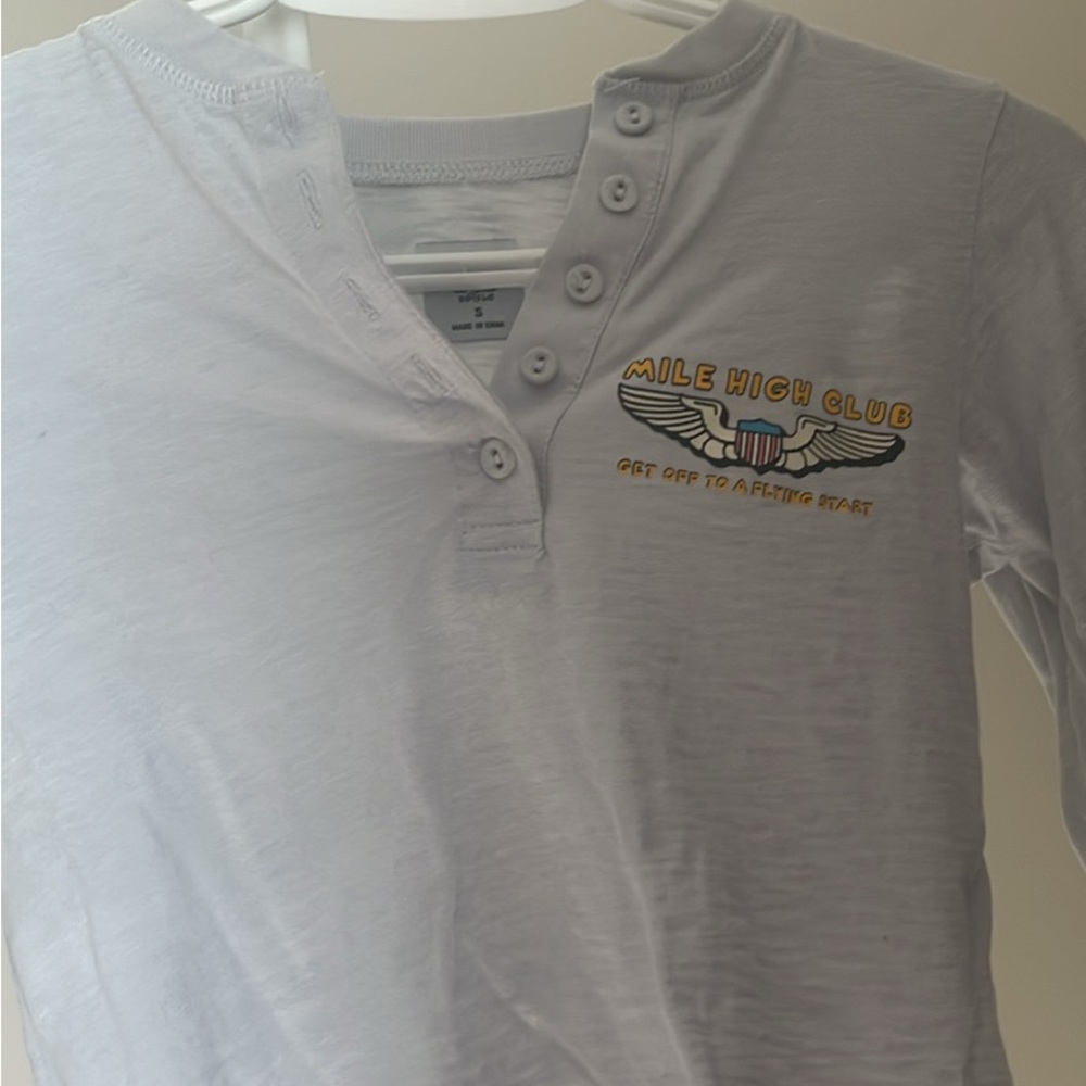 Women’s crop White Long Sleeve Shirt